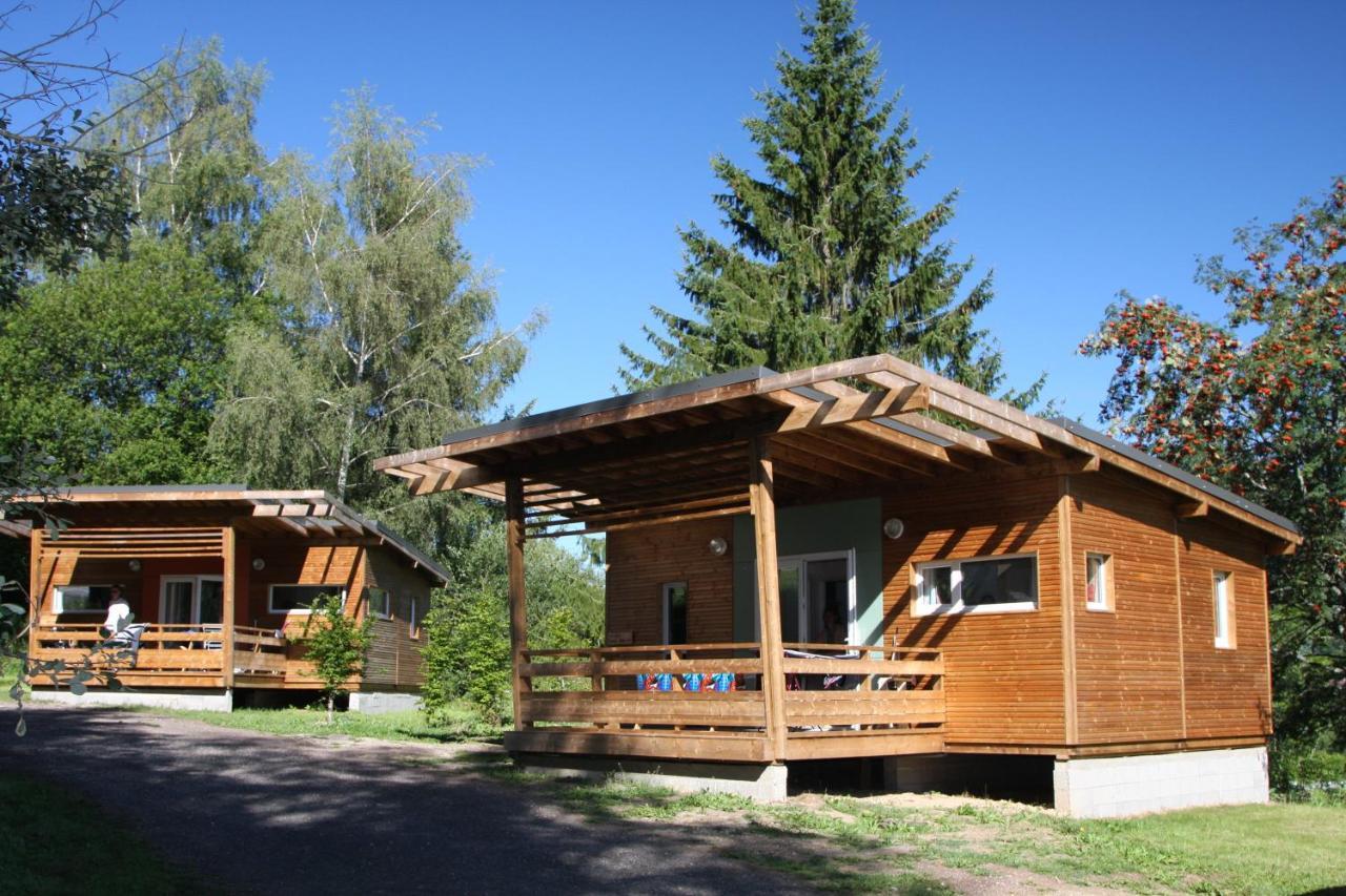 Camping Les Vernieres La Bourboule Sancy Bagian luar foto
