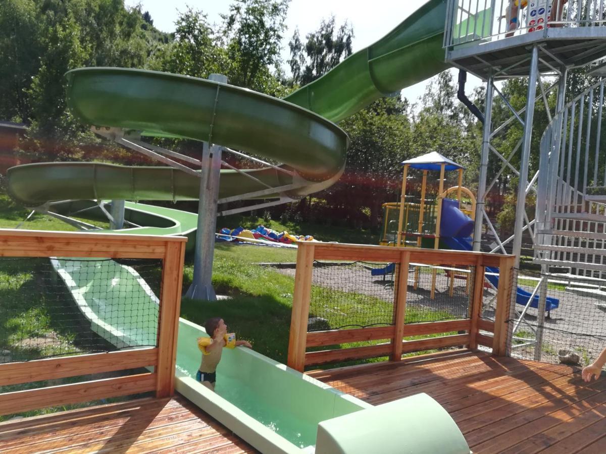 Camping Les Vernieres La Bourboule Sancy Bagian luar foto