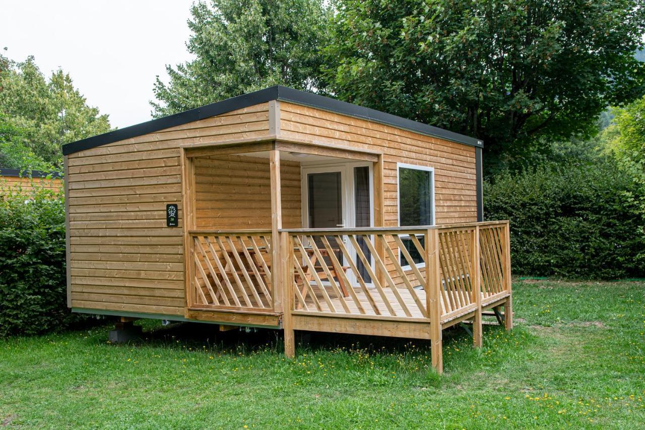 Camping Les Vernieres La Bourboule Sancy Bagian luar foto