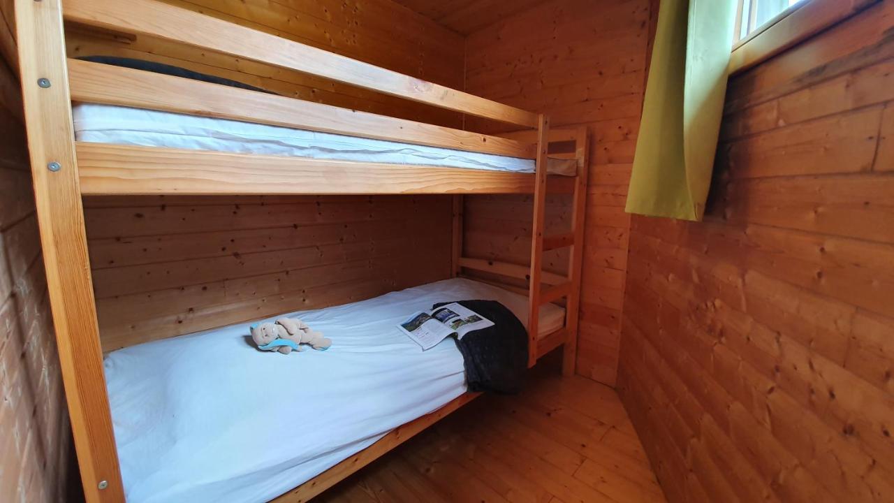 Camping Les Vernieres La Bourboule Sancy Bagian luar foto
