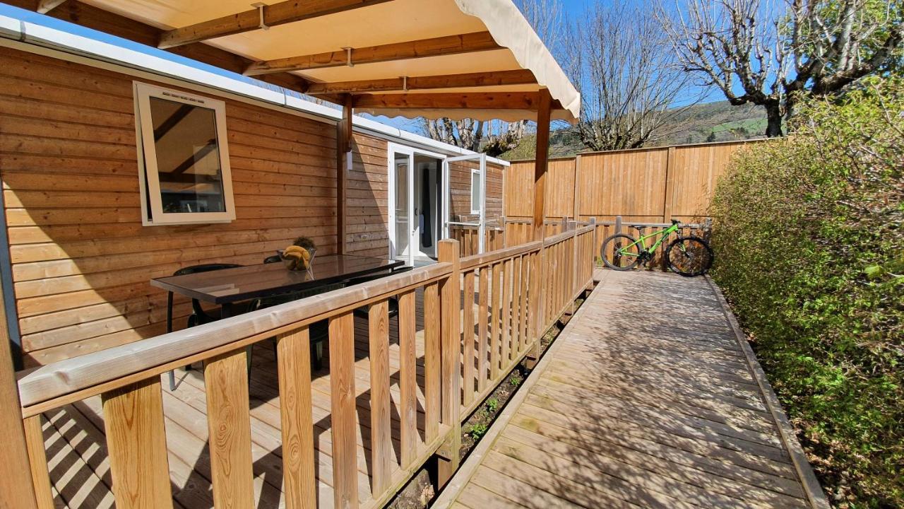 Camping Les Vernieres La Bourboule Sancy Bagian luar foto