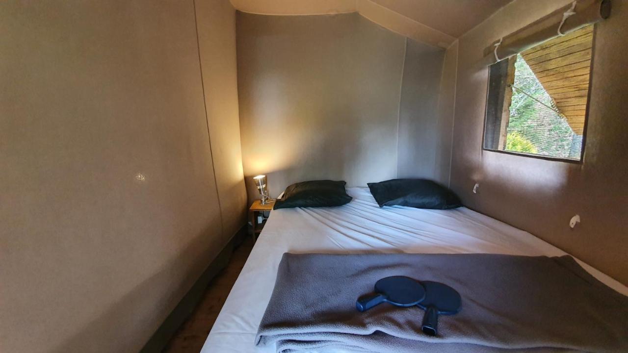 Camping Les Vernieres La Bourboule Sancy Bagian luar foto
